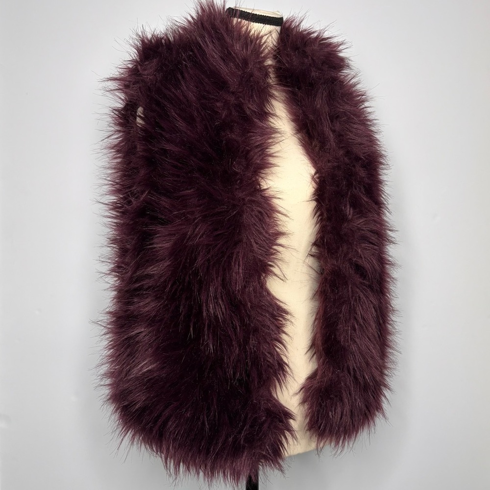 Ci Sono Bohemian Hippie Faux Fur Vest in Rich‎ Plum Medium